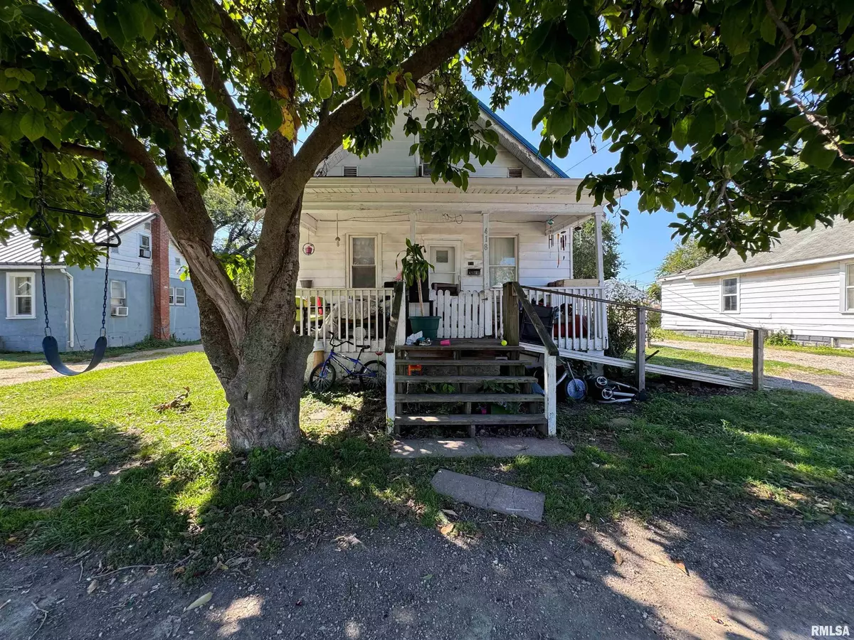 East Peoria, IL 61611,418 MONSON ST