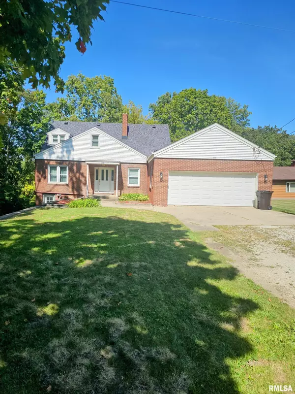 East Peoria, IL 61611,2129 FONDULAC DR