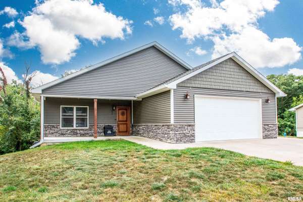 906 DESOTO DR, Bartonville, IL 61607
