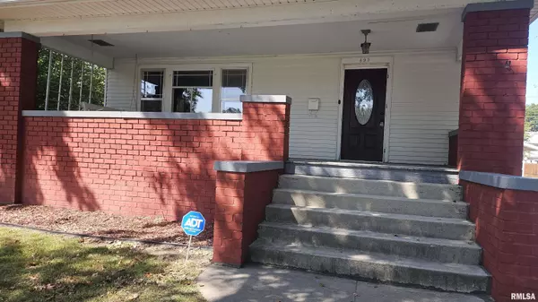 Bushnell, IL 61422,697 W MAIN ST