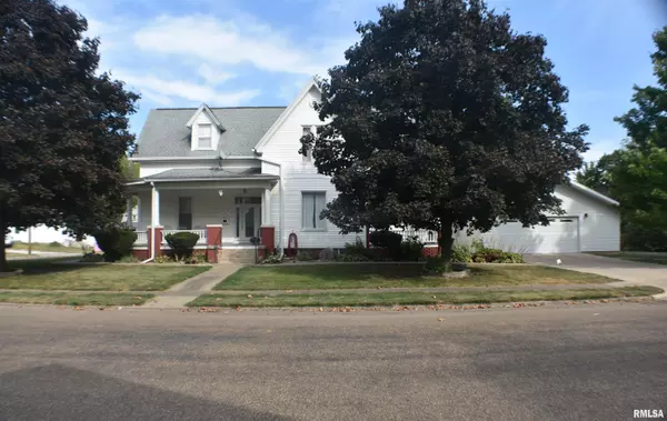 203 S ILLINOIS ST, Lewistown, IL 61542