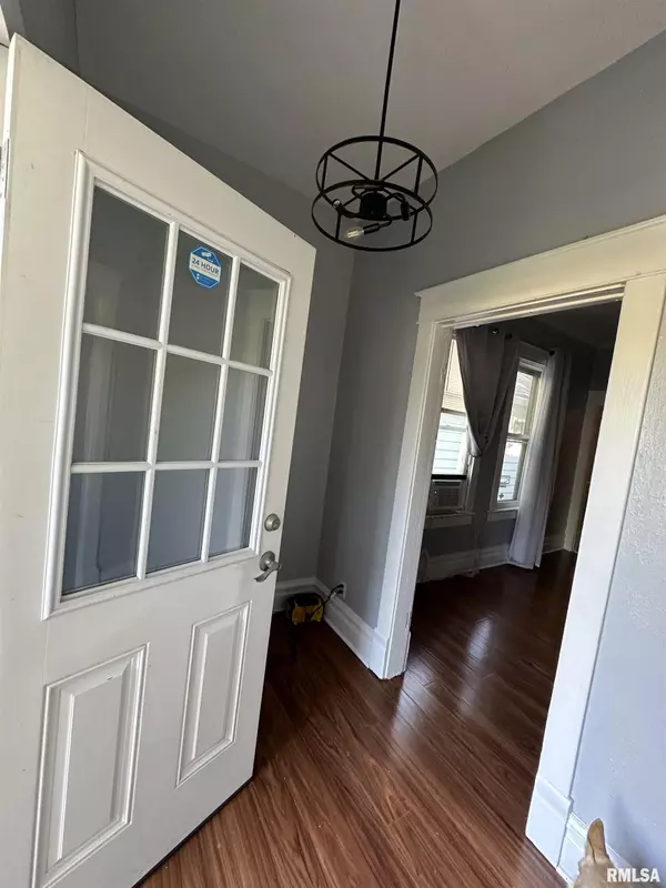 Peoria, IL 61604,720 W THRUSH AVE