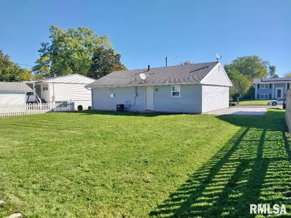 Washington, IL 61571,107 BRIAR LN