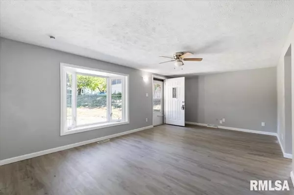 Silvis, IL 61282,810 9TH AVE
