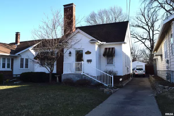 1216 W MACQUEEN AVE, Peoria, IL 61604