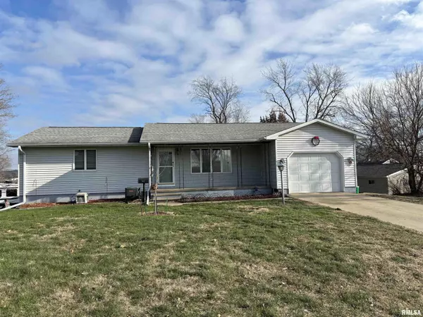 302 CITY ST, Lacon, IL 61540