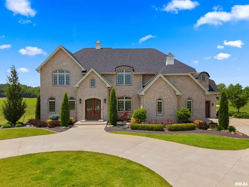 1980 NOFSINGER RD, Washington, IL 61571