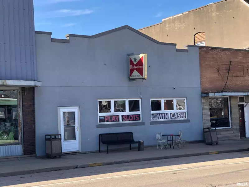 133 S JEFFERSON ST, Washburn, IL 61570