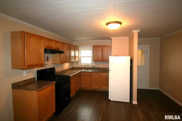 Mackinaw, IL 61755,602 S ORCHARD ST