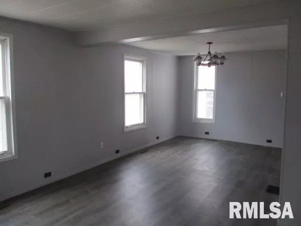 Lacon, IL 61540,313 N HIGH ST