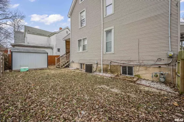 Peoria, IL 61606,601 W COLUMBIA TER