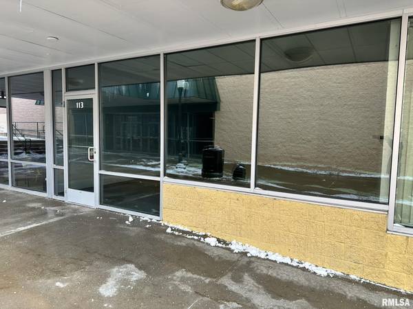 113 N MAIN ST, Canton, IL 61520