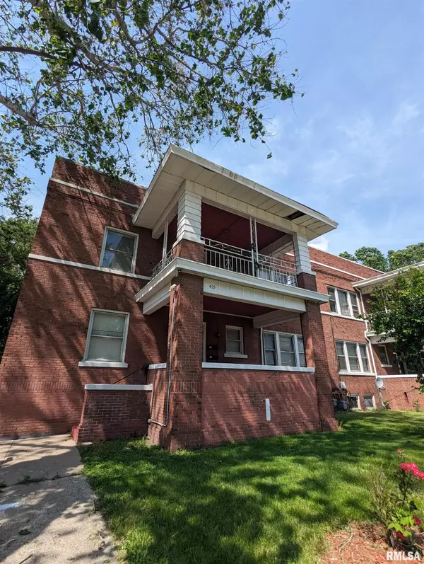 419 W COLUMBIA TER, Peoria, IL 61606