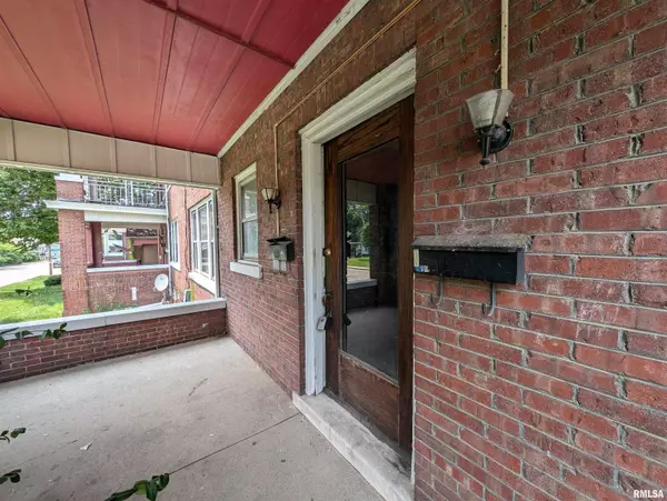 Peoria, IL 61606,417 COLUMBIA TER