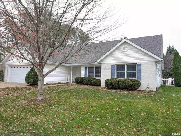 1931 DANE KELSEY DR,  Pekin,  IL 61554