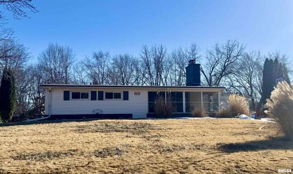 23435 MOHAWK DR, Cuba, IL 61427