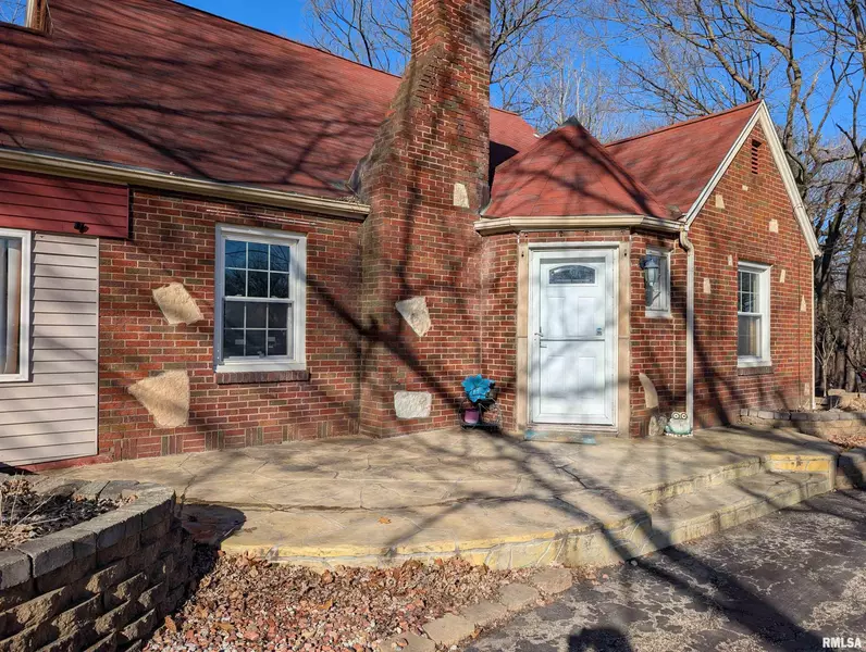 131 E AUTUMN LN, East Peoria, IL 61611