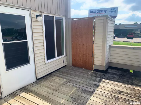 Peoria, IL 61615,6831 N FROSTWOOD Pkwy #13