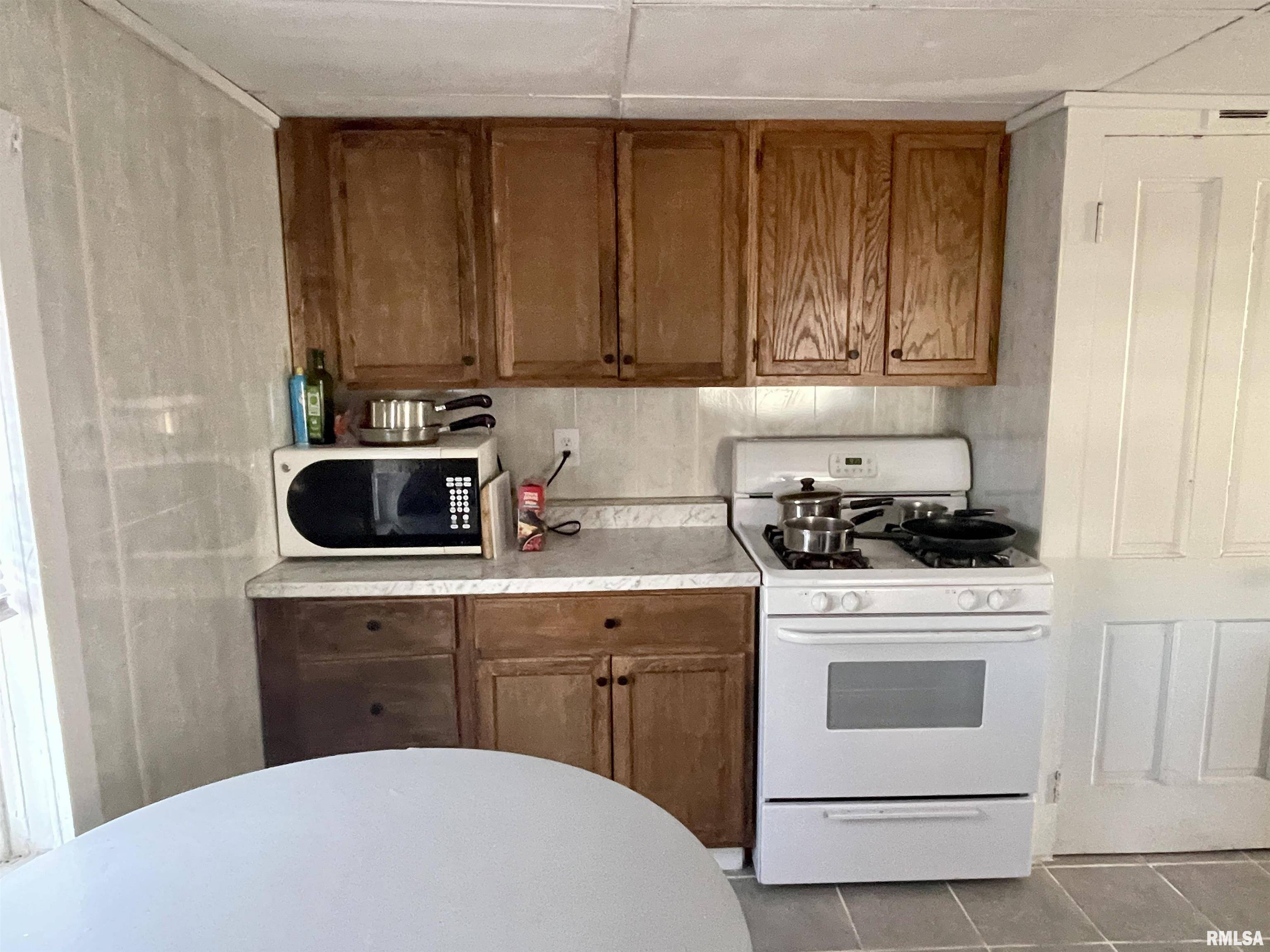 Chillicothe, IL 61523,665 W WILMOT ST