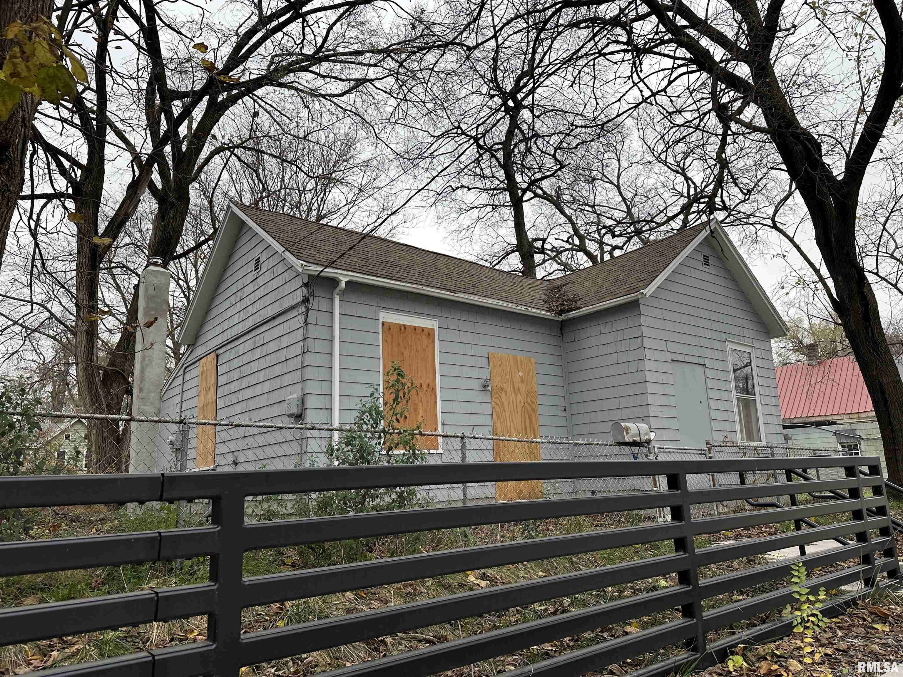 1509 WESTERN AVE, Peoria, IL 61605