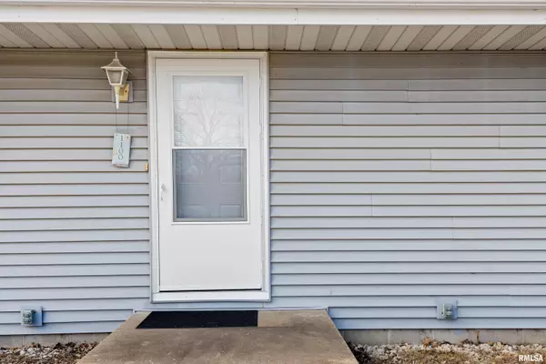 East Peoria, IL 61611,1100 SPRINGFIELD RD