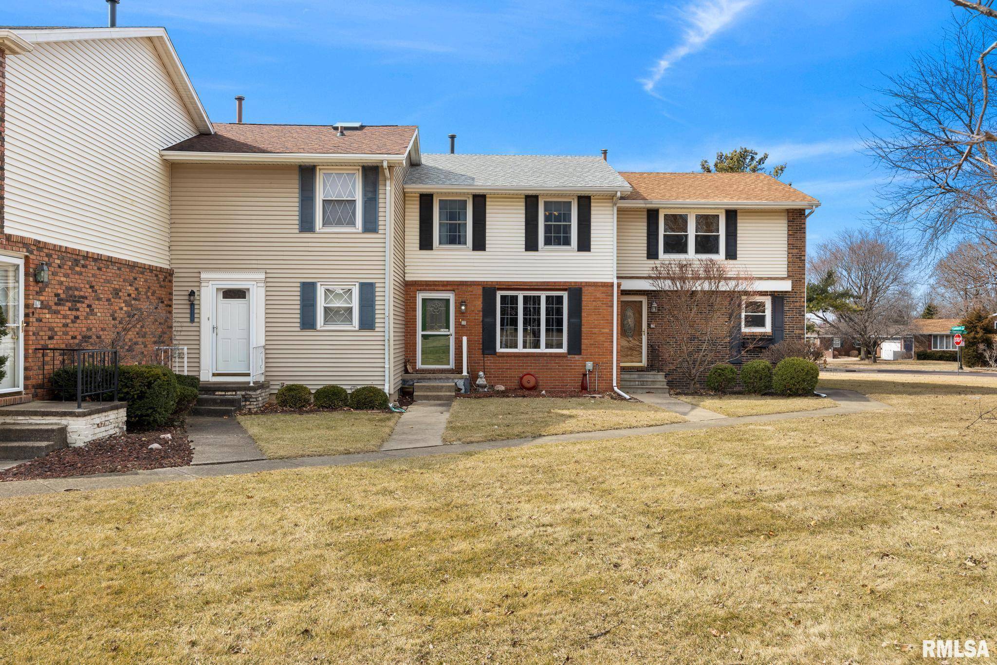 6712 N FAWNDALE DR,  Peoria,  IL 61615