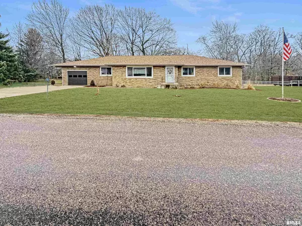 1516 DIVISION ST, Metamora, IL 61548