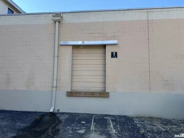 Peoria, IL 61603,2000 NE PERRY AVE #O