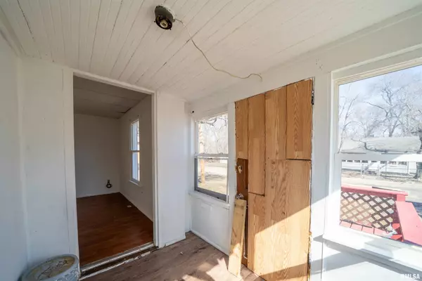 Pekin, IL 61554,122 STATE ST