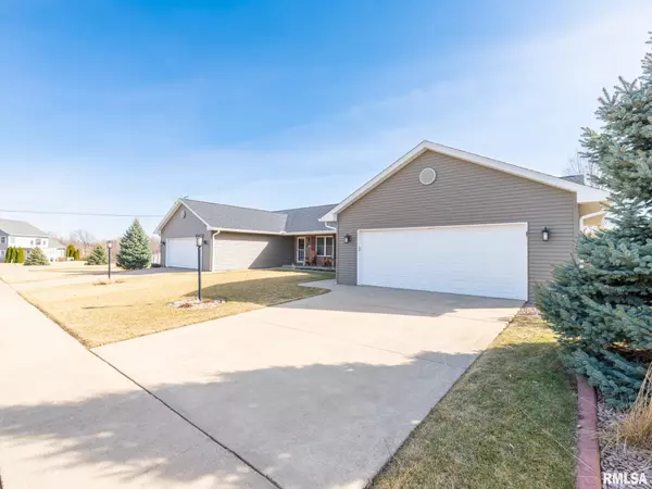 Washington, IL 61571,1302 MITCHELL ST