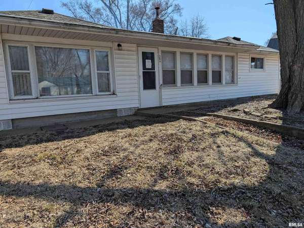 South Pekin, IL 61564,304 MINCH ST
