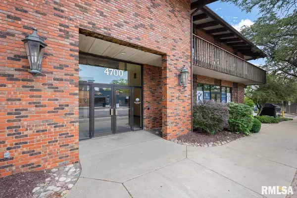4700 N PROSPECT RD #8, Peoria Heights, IL 61616