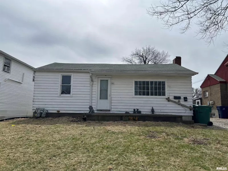 633 W ORCHARD ST, Macomb, IL 61455