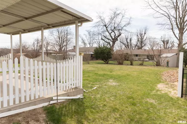 Canton, IL 61520,60 Magrabl DR