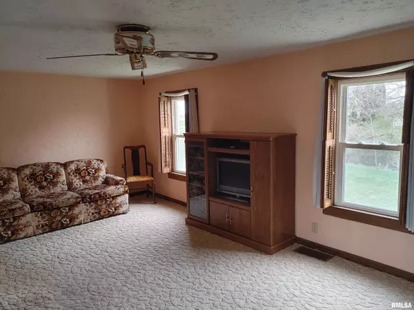 Washington, IL 61571,107 NORTH ST