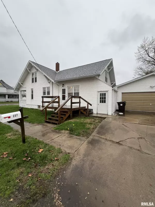 Astoria, IL 61501,237 E BROADWAY ST