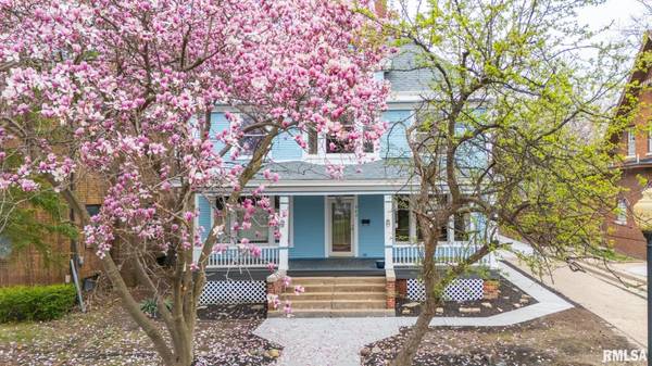 943 NE GLEN OAK AVE, Peoria, IL 61603