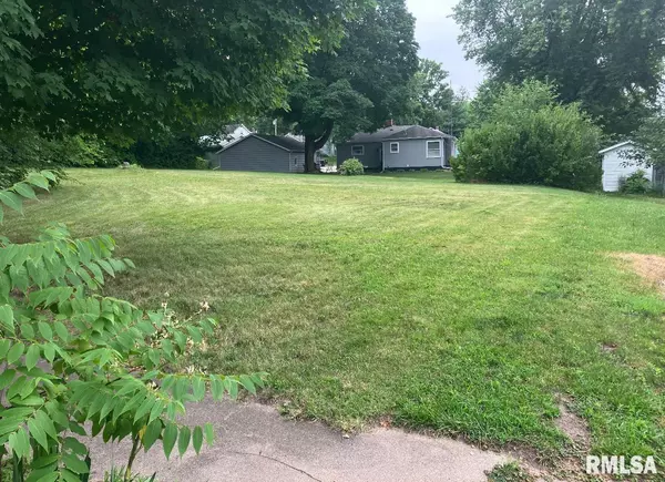 512 2ND ST, Lacon, IL 61540