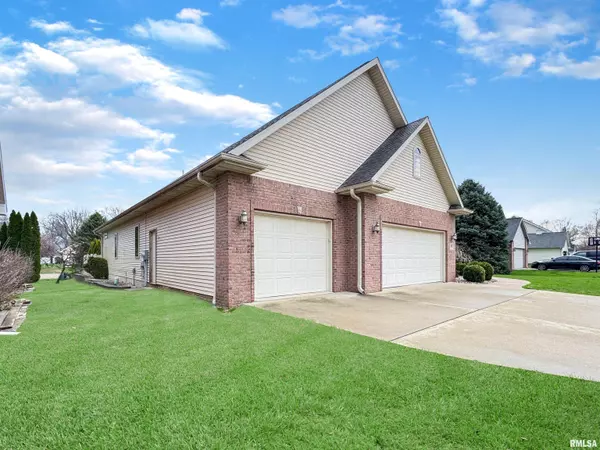 Tremont, IL 61568,508 N WEST ST