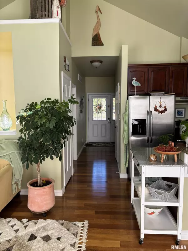 Lacon, IL 61540,303 S RIVERVIEW CT