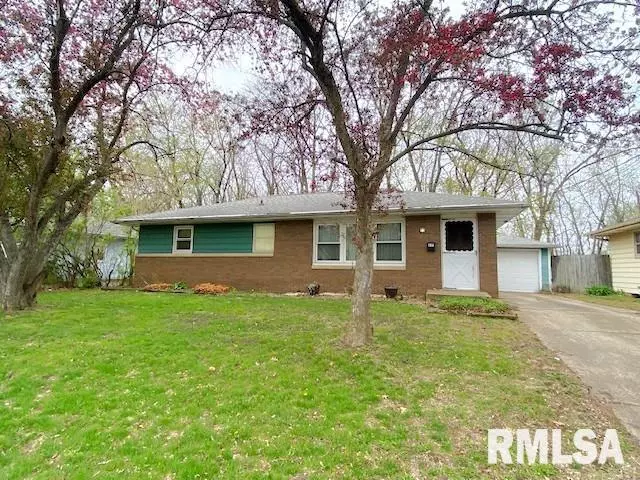 125 ARROW RD, Pekin, IL 61554