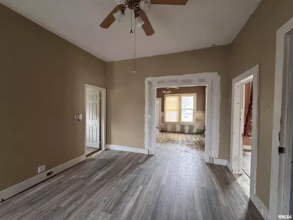 Macomb, IL 61455,336 S MADISON ST