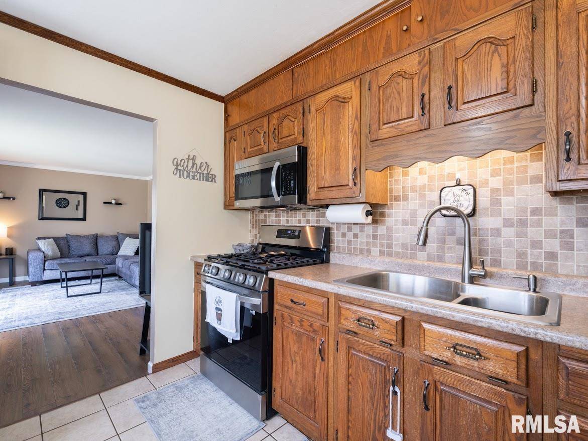 Peoria, IL 61615,3702 W CREIGHTON TER