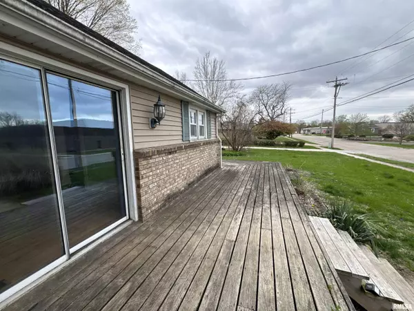 Tremont, IL 61568,301 S HARRIS ST