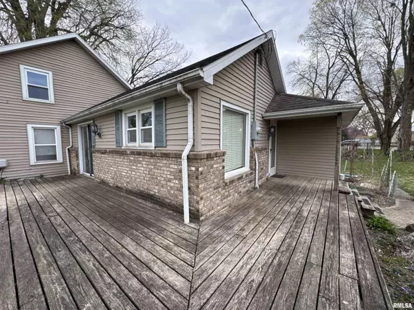 Tremont, IL 61568,301 S HARRIS ST