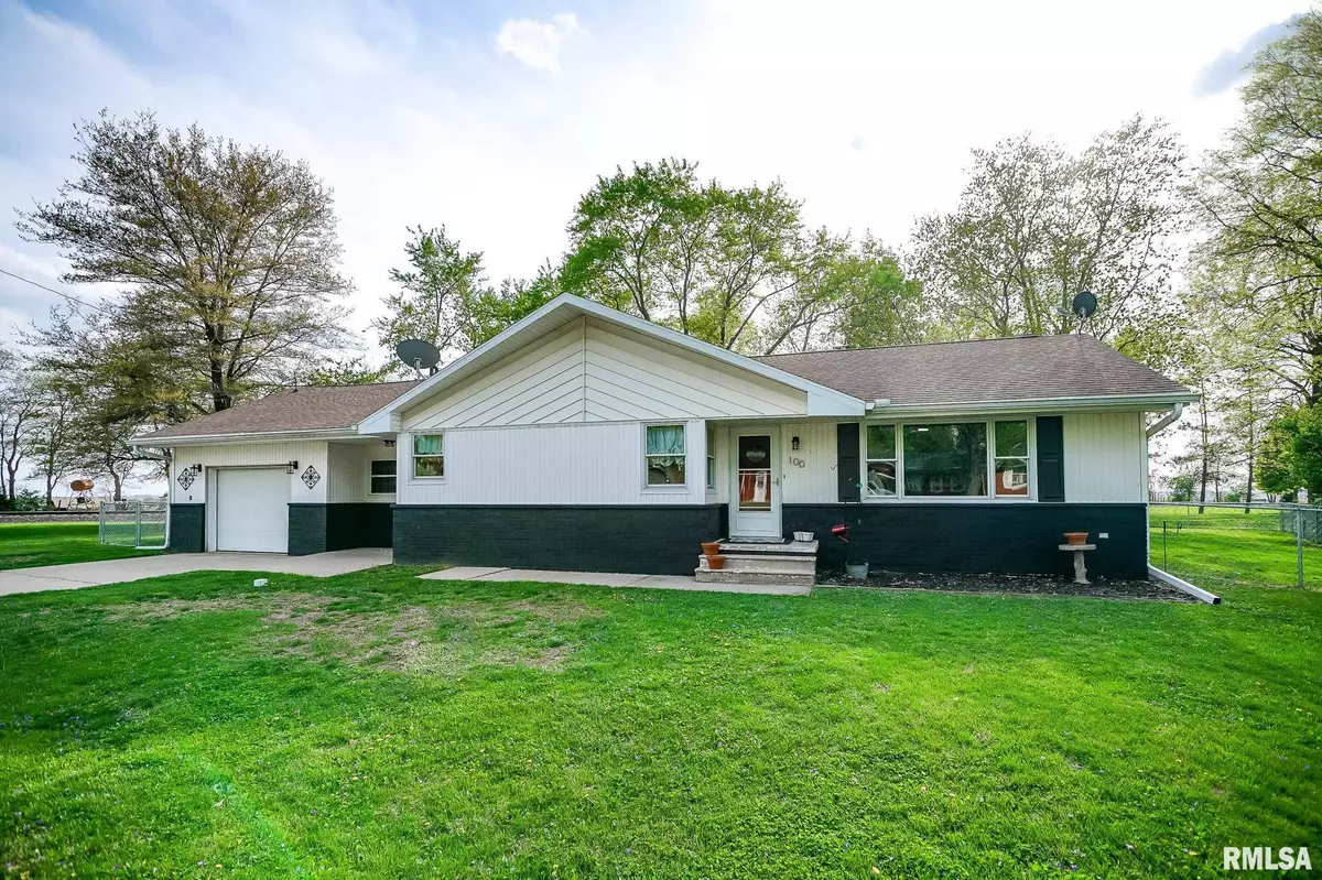 Delavan, IL 61734,100 WEBER LN