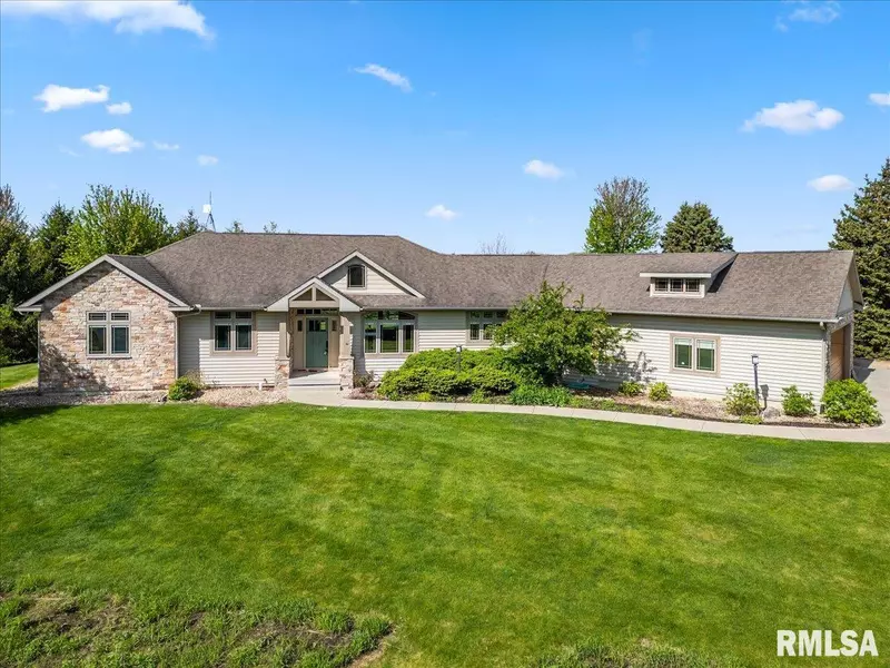 2297 DEER RIDGE CT, Carlock, IL 61725