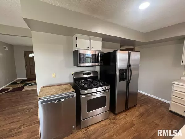 Macomb, IL 61455,7884 E 1100th ST