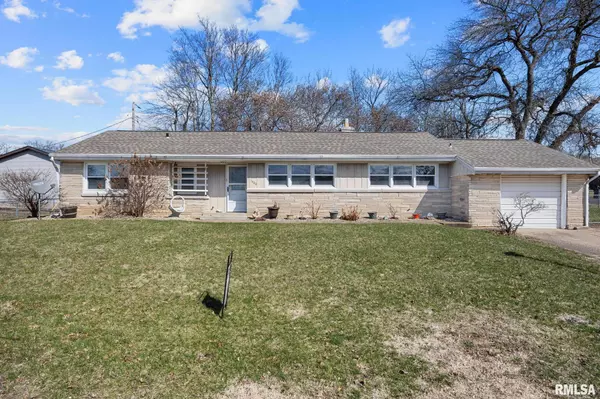 1420 N 10TH ST,  Pekin,  IL 61554