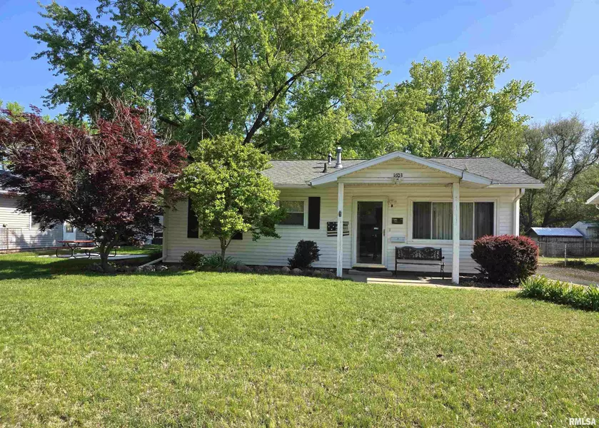 1603 ARTHUR ST, Pekin, IL 61554